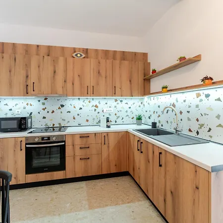 Apartment 48